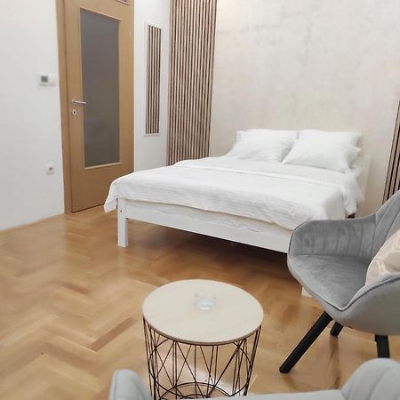 Studio Apartman Lukavica Sarajewo Zewnętrze zdjęcie